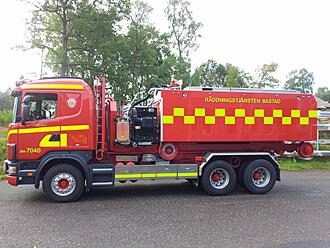 Klicka på bilden för större storlek

Namn:	        7040 med spÃ¥rgÃ¥ende flak.jpg
Visningar:	333
Storlek:	774,7 kB
ID:     	41642
