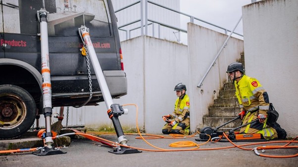 Klicka på bilden för större storlek  Namn:	        holmatro.jpg Visningar:	0 Storlek:	61,3 kB ID:     	91069